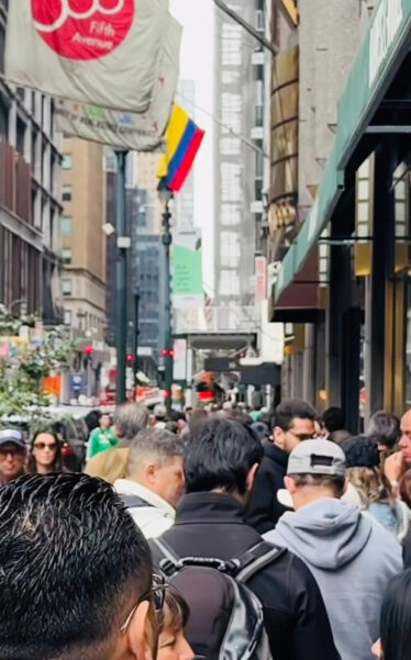 colombianos votando exterior