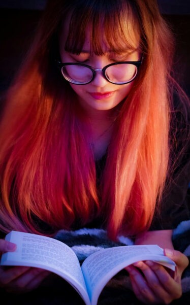 teenage girl reading